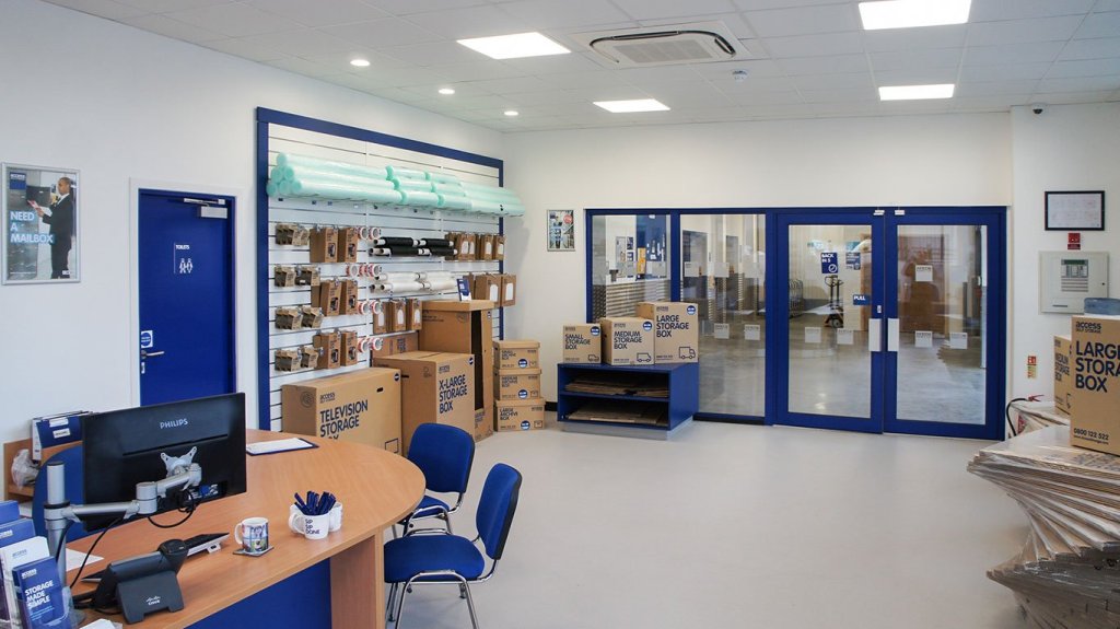 Step 1: analyze the image. Step 2: define the alt text. Step 3: provide a step-by-step response that includes the image an...